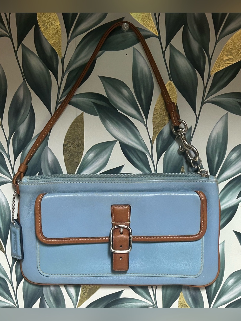 Vintage Coach Hamptons Spectator Leather Wristlet - Picture 2 of 14